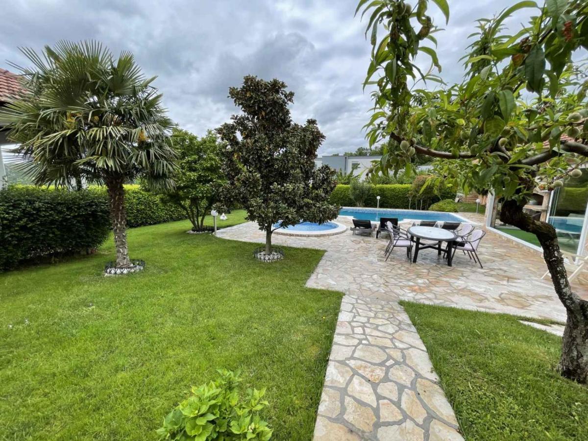Sunny Apartment With Swimming Pool Stolac Buitenkant foto