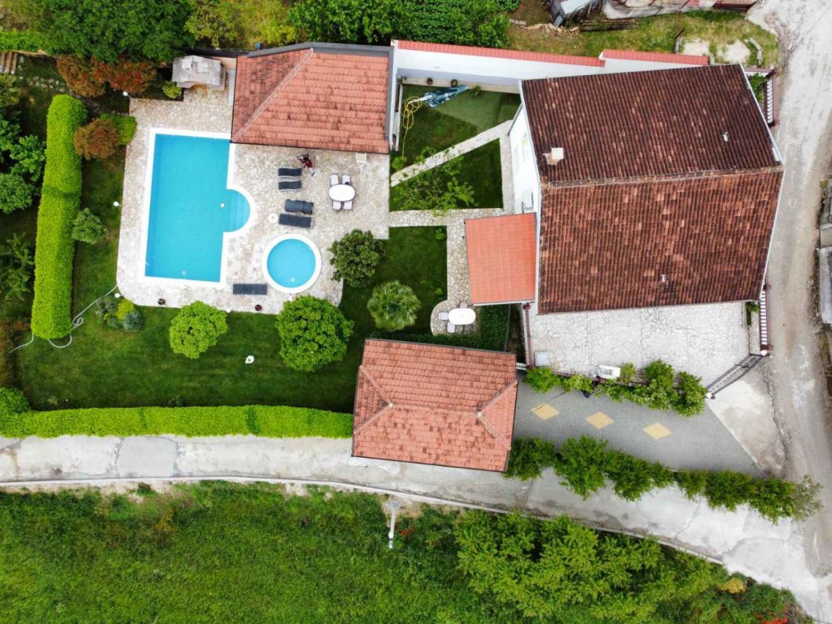 Sunny Apartment With Swimming Pool Stolac Buitenkant foto