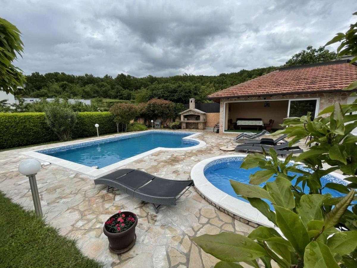 Sunny Apartment With Swimming Pool Stolac Buitenkant foto