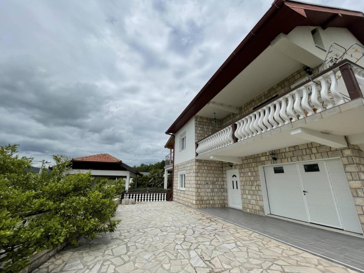 Sunny Apartment With Swimming Pool Stolac Buitenkant foto