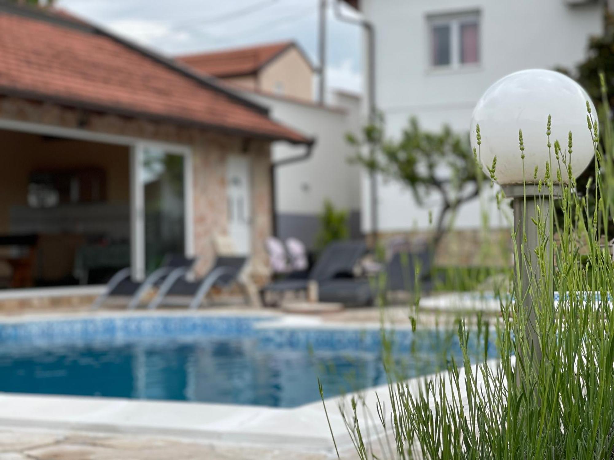 Sunny Apartment With Swimming Pool Stolac Buitenkant foto
