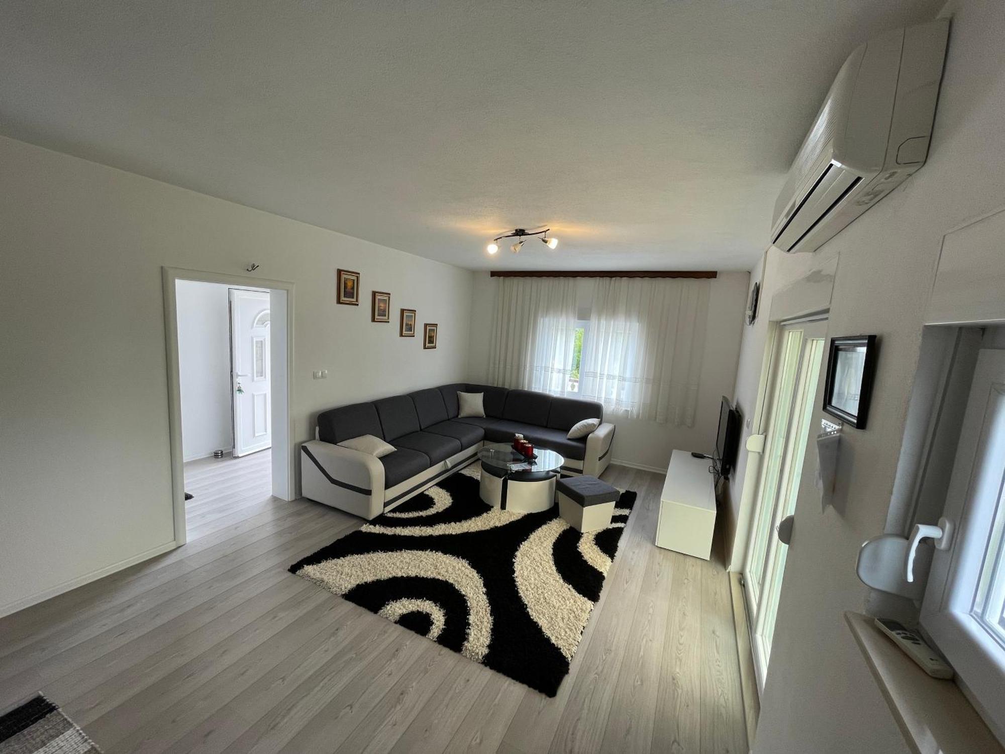Sunny Apartment With Swimming Pool Stolac Buitenkant foto