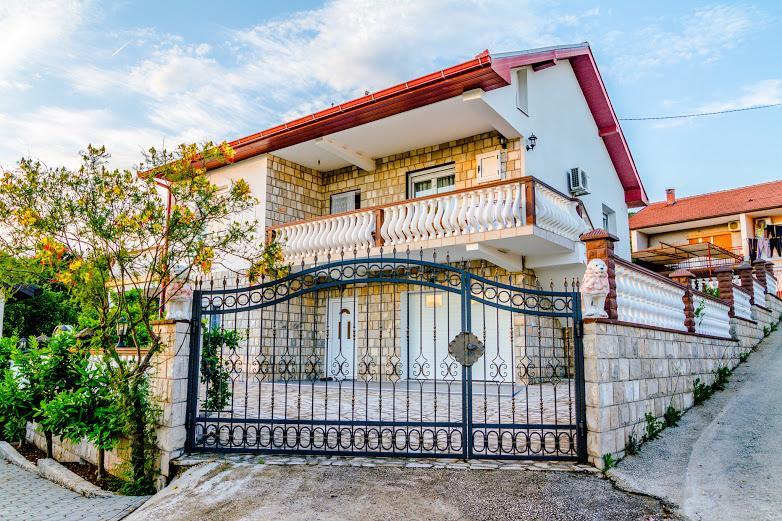 Sunny Apartment With Swimming Pool Stolac Buitenkant foto